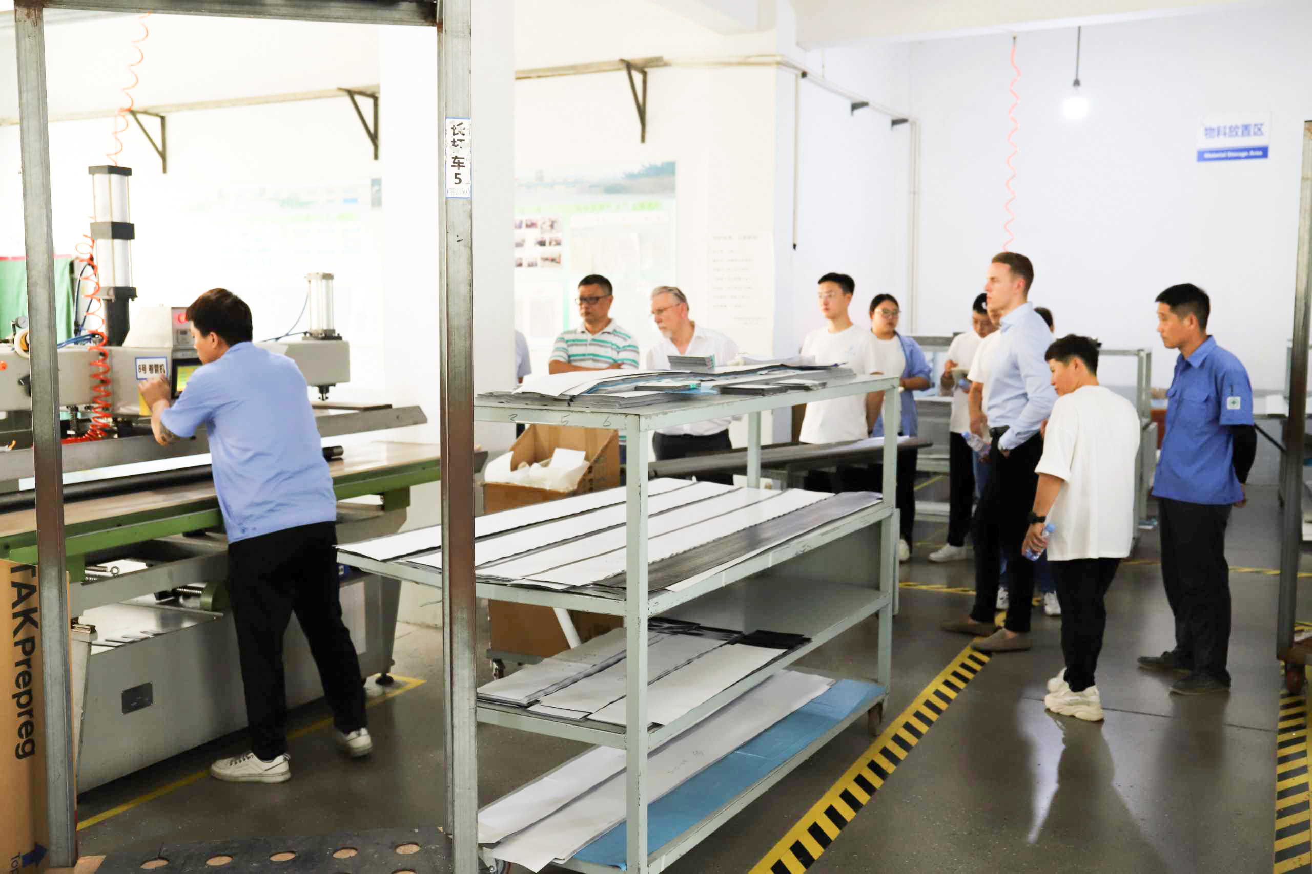 Langjähriger deutscher Partner besucht unsere Fabrik in China, um die Geschäftsbeziehungen zu stärken